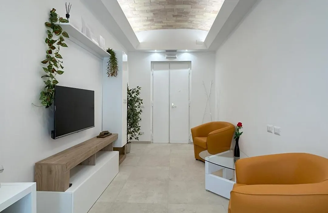 Abeti'S House-1